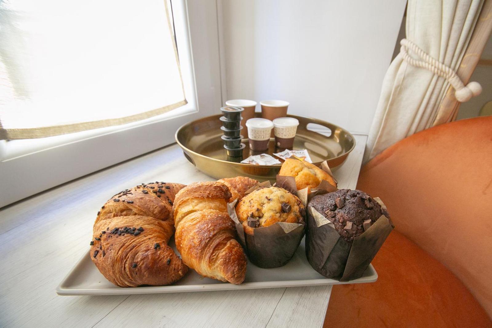 Caffe' E Cuscino Hotel โรม ภายนอก รูปภาพ
